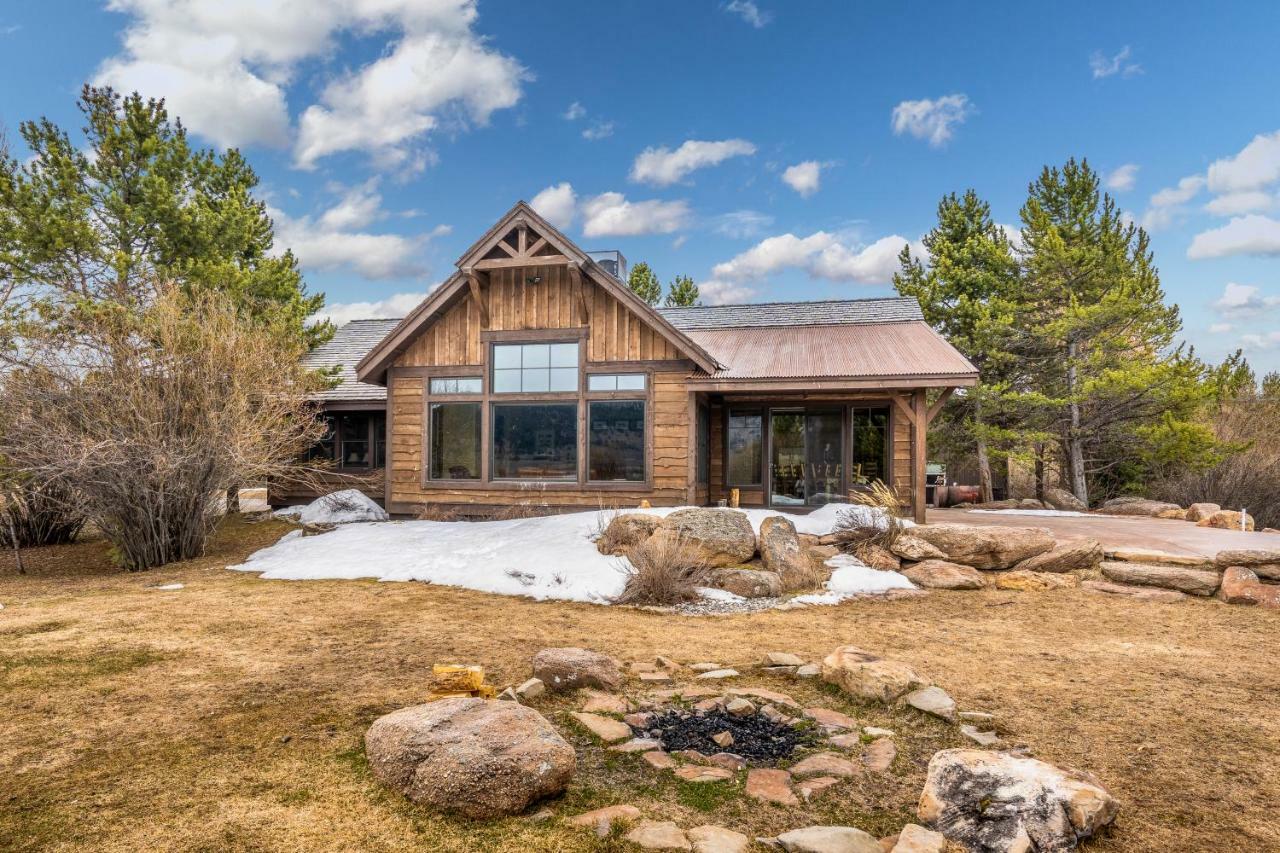 Rainbow Point Sabo Cabin Villa West Yellowstone Exterior photo