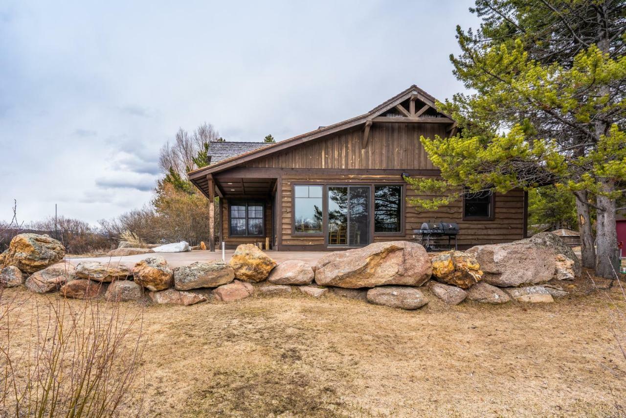 Rainbow Point Sabo Cabin Villa West Yellowstone Exterior photo