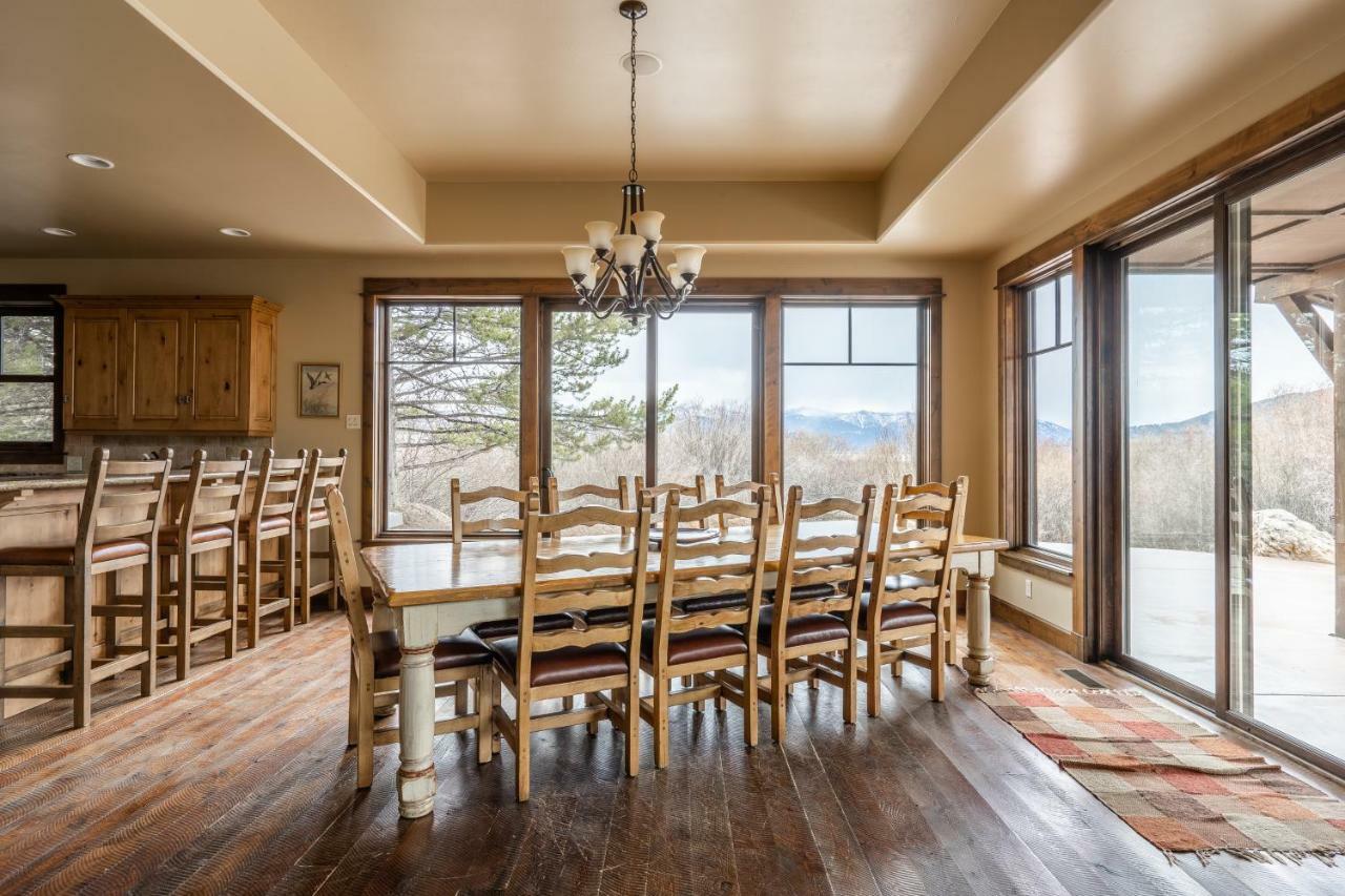 Rainbow Point Sabo Cabin West Yellowstone Exterior photo